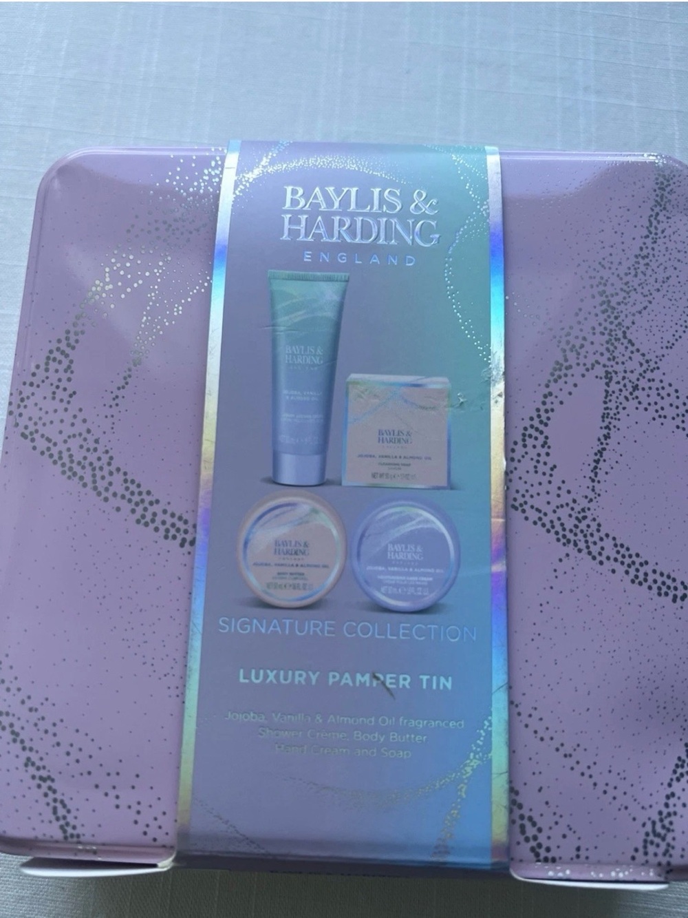 Baylis & Harding Luxury Pamper Tin Jojoba Vanilla 4 Piece Bath Gift Set NIB